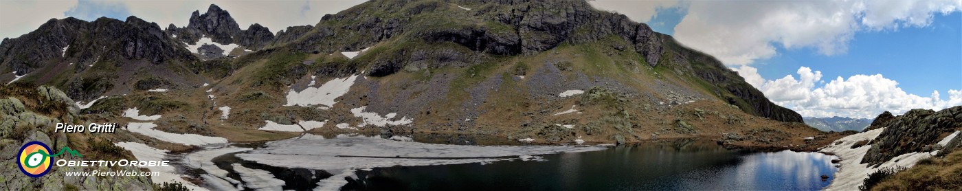 46 Panoramica sul laghetto superiore di Ponteranica.jpg
